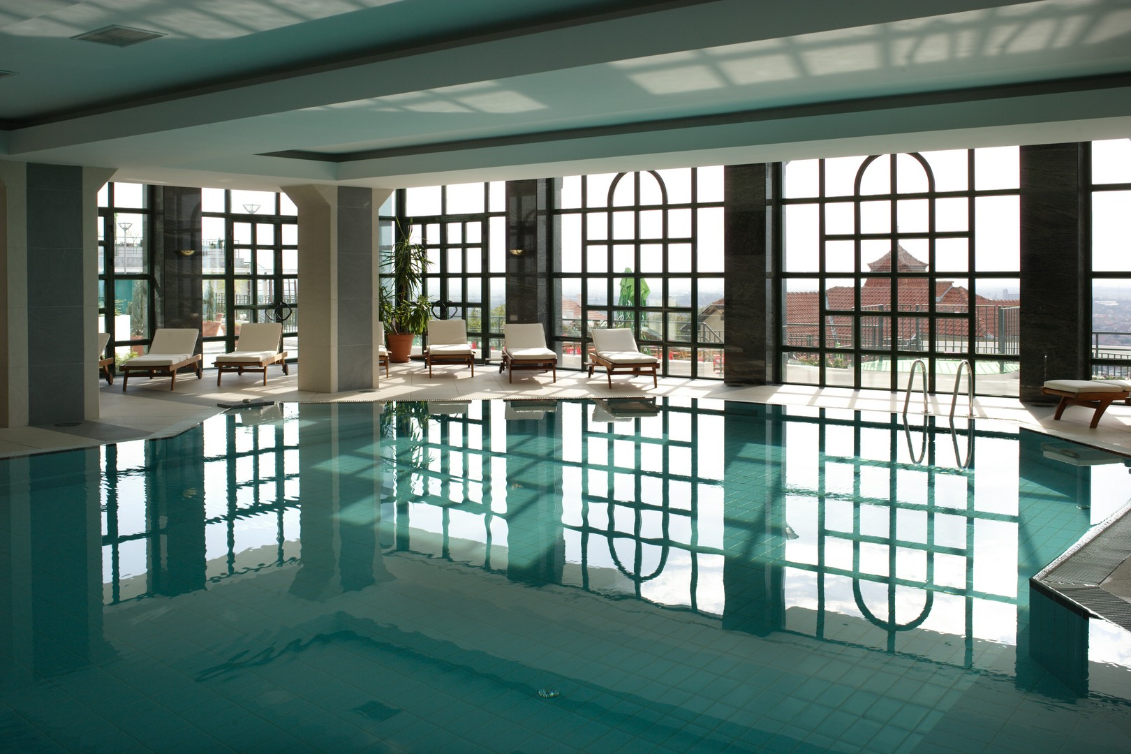 Wentylacja i osuszanie jako niezbędne elementy w basenie wewnętrznym